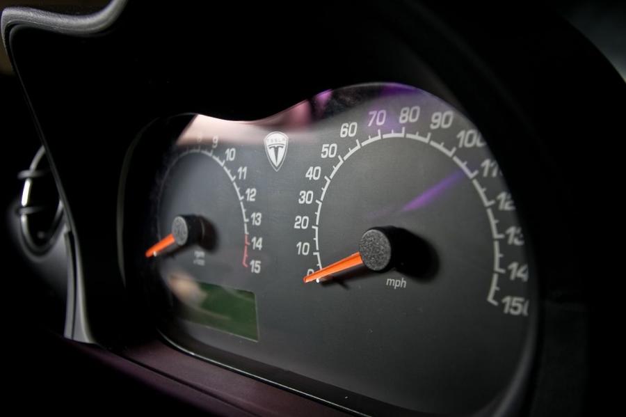  Tesla Roadster 2008 года  (фото 67 из 69)